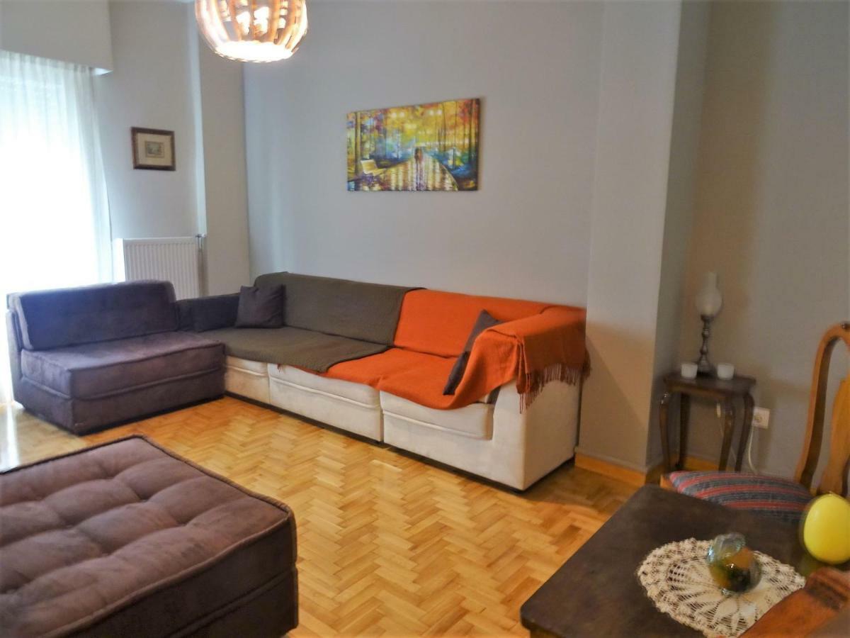 Chic Central Apartment In Evangelismos Metro Station Aten Exteriör bild